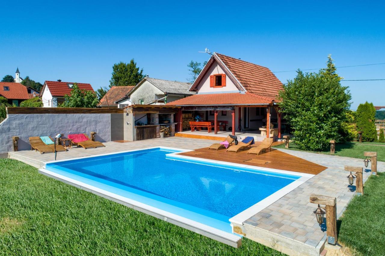 Holiday Home Dika Sveti Martin Na Muri Eksteriør billede