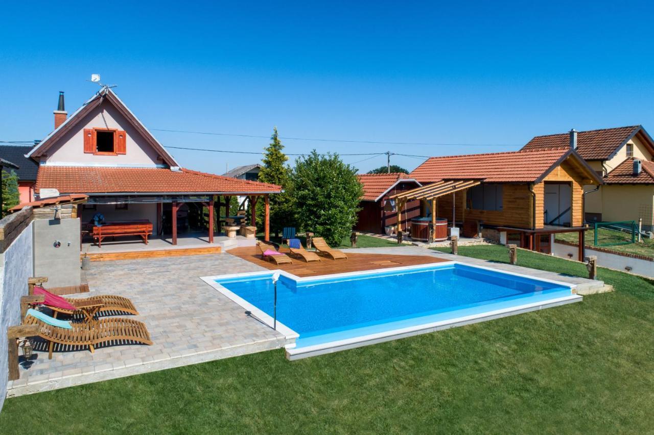 Holiday Home Dika Sveti Martin Na Muri Eksteriør billede